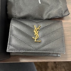 サンローラン 三つ折り財布