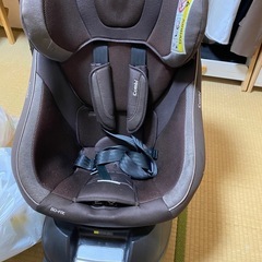 コンビ　チャイルドシート