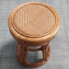 籐製スツール