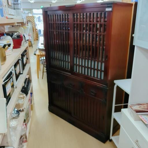 食器棚☆アンティーク調・ヤケあります。食器棚・収納棚【浜村鹿野温泉ICから3分 買取本舗 宮本リサイクル 営業時間9～19時 定休日水曜のみ←連絡できませんm(_ _)m】