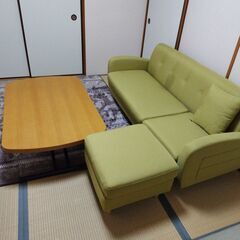 昇降テーブル