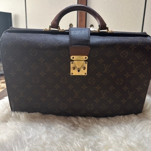 ルイビトン　ビジネスバック（年代物)