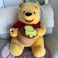 くまのプーさん　特大ぬいぐるみ　ディズニー　はちみつ　蜜蜂　置物　飾り