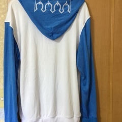【新品】薄手パーカー🆓sizeの画像