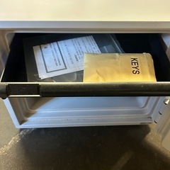 小型の耐火金庫の画像