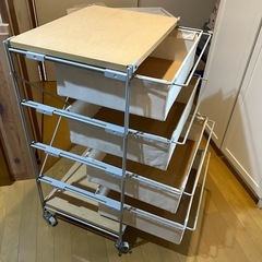 取引中《差し上げます》無印良品　引き出し4段収納　スチールラック　キャスター付きの画像