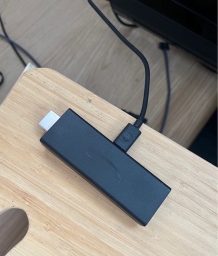 【本日のみ値下げ中！】テレビ+リモコン+Fire TV stick