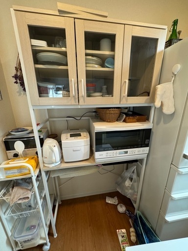 ニトリの食器棚　(購入半年以内の美品)