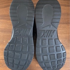 先約あり　NIKE タンジュン　オールブラック　27cmの画像