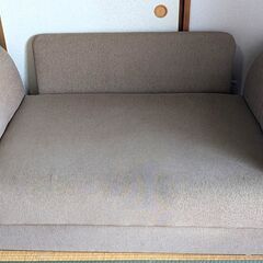 最終値下げ！　２人掛けソファ　日本製　ひじ掛け可動　ソファーベッ...