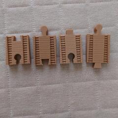 BRIO他木製レールセット＋プラレール相互接続レールの画像
