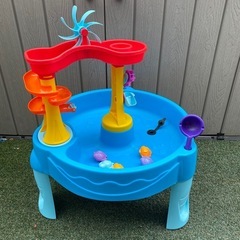 コストコ ウォーターテーブル 水遊び