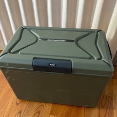クーラーボックス