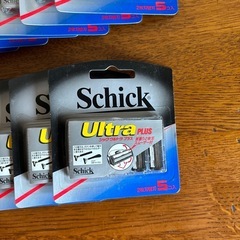 schick ultra plus  シックウルトラプラス2枚刃替刃 100個の画像