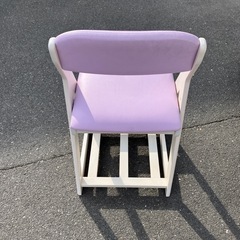子供用学習椅子の画像