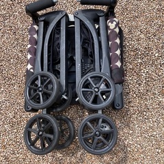 ポキット　ディズニー折りたたみベビーカー交渉中の画像
