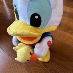 ドナルドダック動くおもちゃの画像