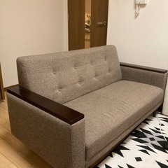 6年ほど使用した家電とソファーとベッドです。

