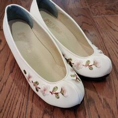 チマチョゴリ衣装の靴コッシンの画像