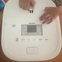 今月中！美品　　炊飯器