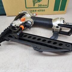 【引取限定】【中古美品】HIKOKI 38ｍｍ常圧フロアタッカ　N3804MF　【安佐北店】の画像