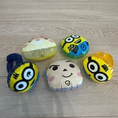 フィギュア　小物入れ　お絵描きセットの画像