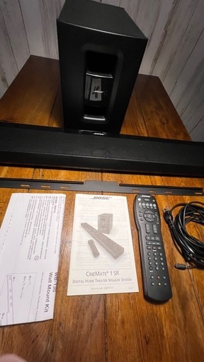 BOSE cinemate 1SR サウンドバー 壁掛マウント付