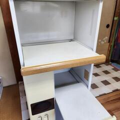 ヨドコウ 米びつ付きレンジ台 の画像