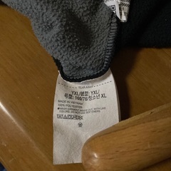 UNDER ARMOUR パーカー160の画像