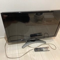 32型液晶テレビ　AQUOS LC-32E7の画像