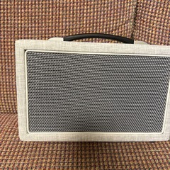 Louis ルイス LBA-10　ベースアンプ　商談中