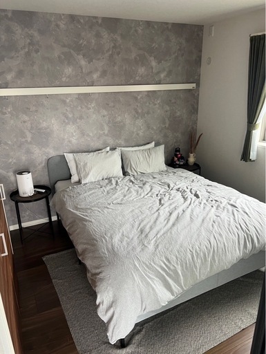 クイーンサイズベッド