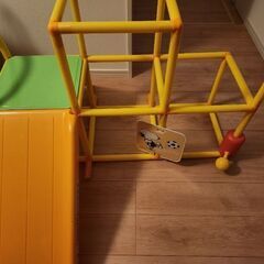 ジャングルジム