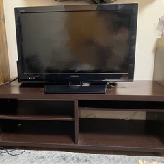 テレビ台とテレビ