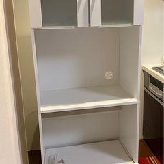 食器棚の画像