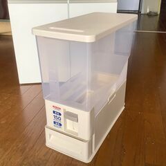 ニトリ　レンジダイ フォルム RE8555の画像