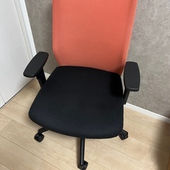 オフィスチェア（オレンジ）