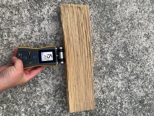 薪ストーブ　　乾燥薪