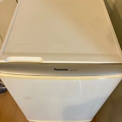 【一人暮らしに】パーソナル冷凍冷蔵庫 2ドア 138L　ホワイトの画像