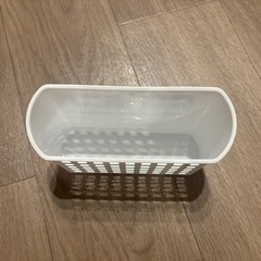 新品未使用　収納　壁付け　マグネット式の画像