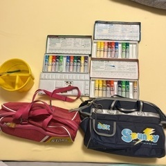 絵の具　鞄、絵の具、バケツ、パレット、筆セット