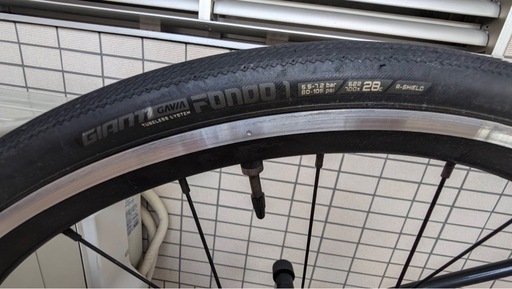 ロードバイク　GIANT CONTEND SL1 　