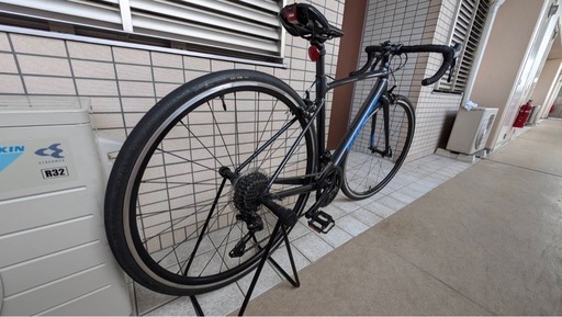 ロードバイク　GIANT CONTEND SL1