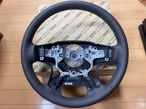 新車外し ランドクルーザープラド GDJ150純正ハンドル