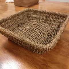 かご　バスケット　ラタンの画像