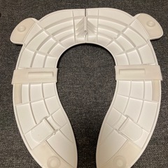 携帯用補助便座　折りたたみ可能　コンパクトの画像