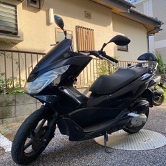 距離8000キロ代❗️高年式PCX❗️