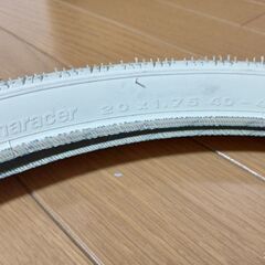 自転車用タイヤ 20インチ 白