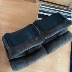 とても便利な持ち運び、折り畳みできる2人掛けソファー　座椅子の画像