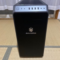 作業用デスク+ガレリアpcケース+イスのオットマンの画像